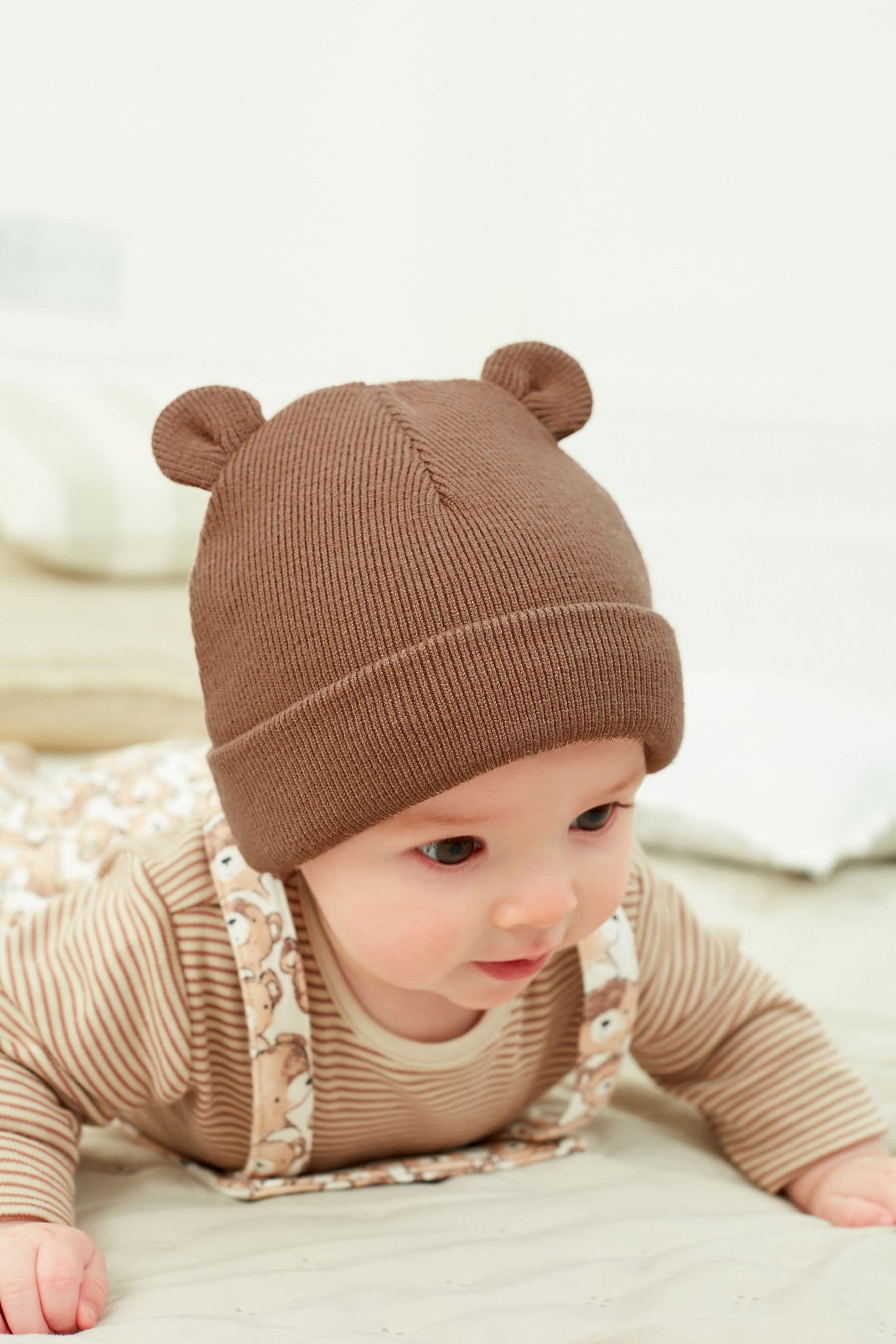 Chocolate Brown and Charcoal Grey 2 Pack Baby Knitted Beanie Hats (0mths-2yrs)