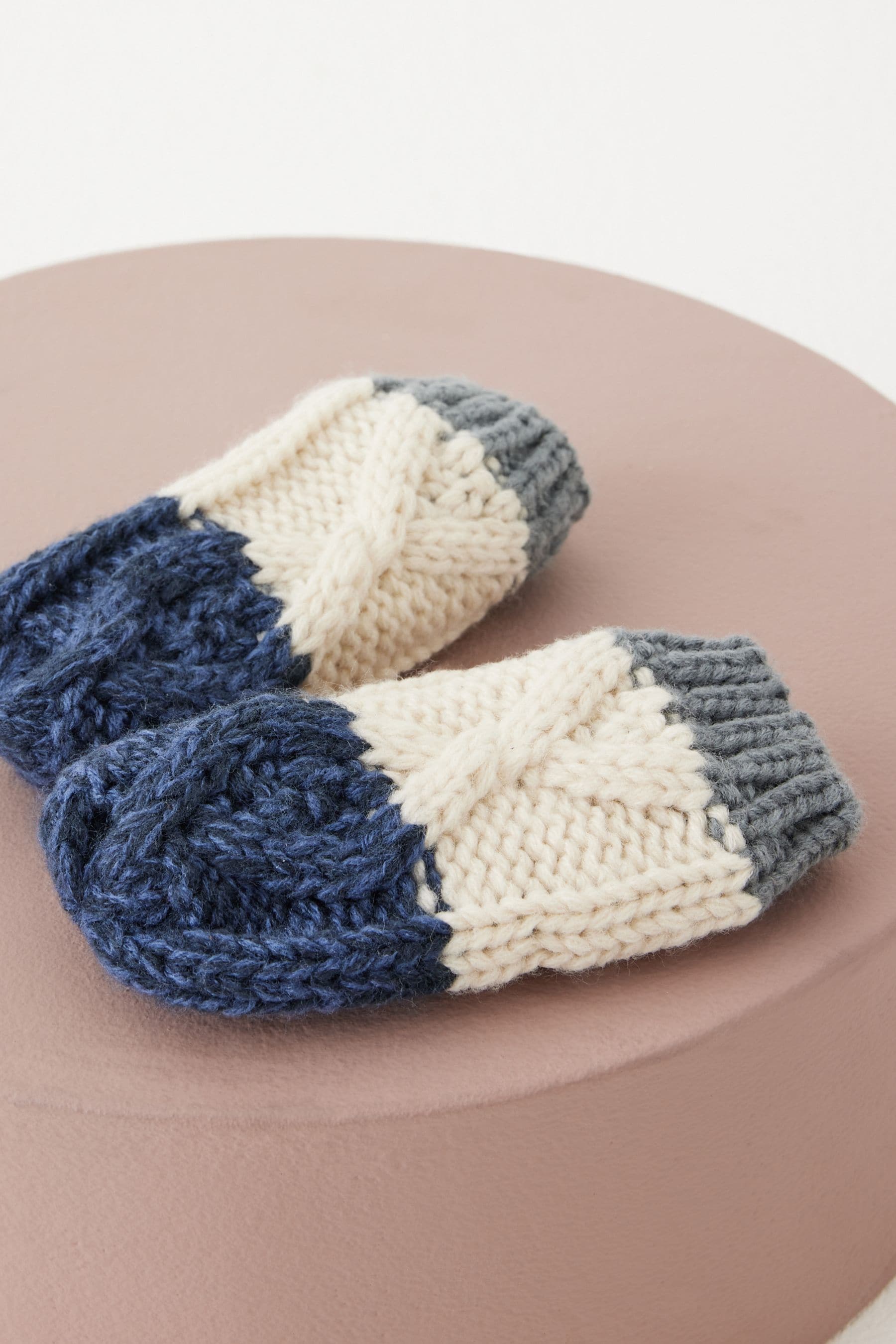 Cream/Navy Blue Hat, Mittens And Scarf Set (3mths-10yrs)