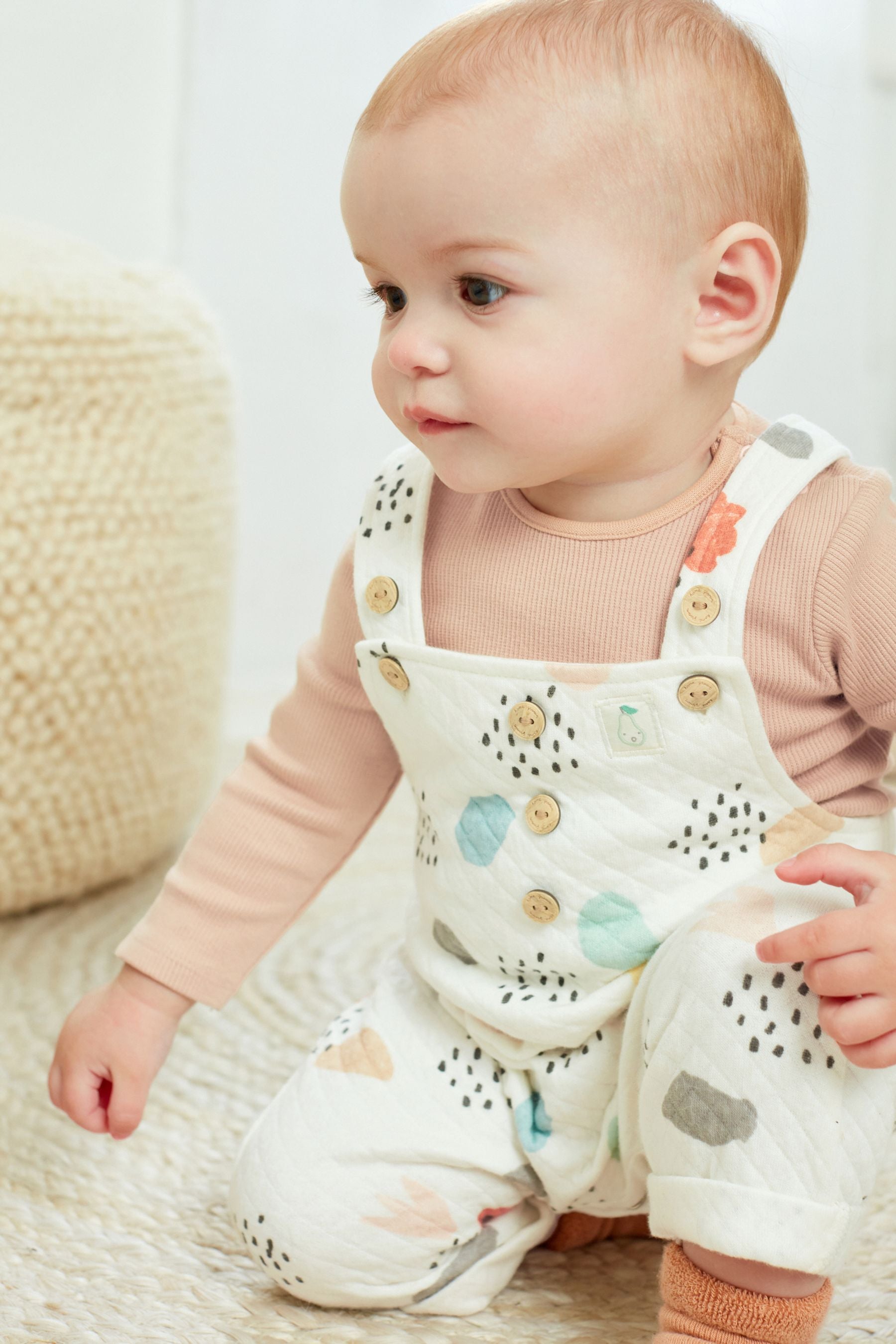 Cream Printed Baby 2 Piece Quilted Dungarees And Bodysuit Set (0mths-2yrs)