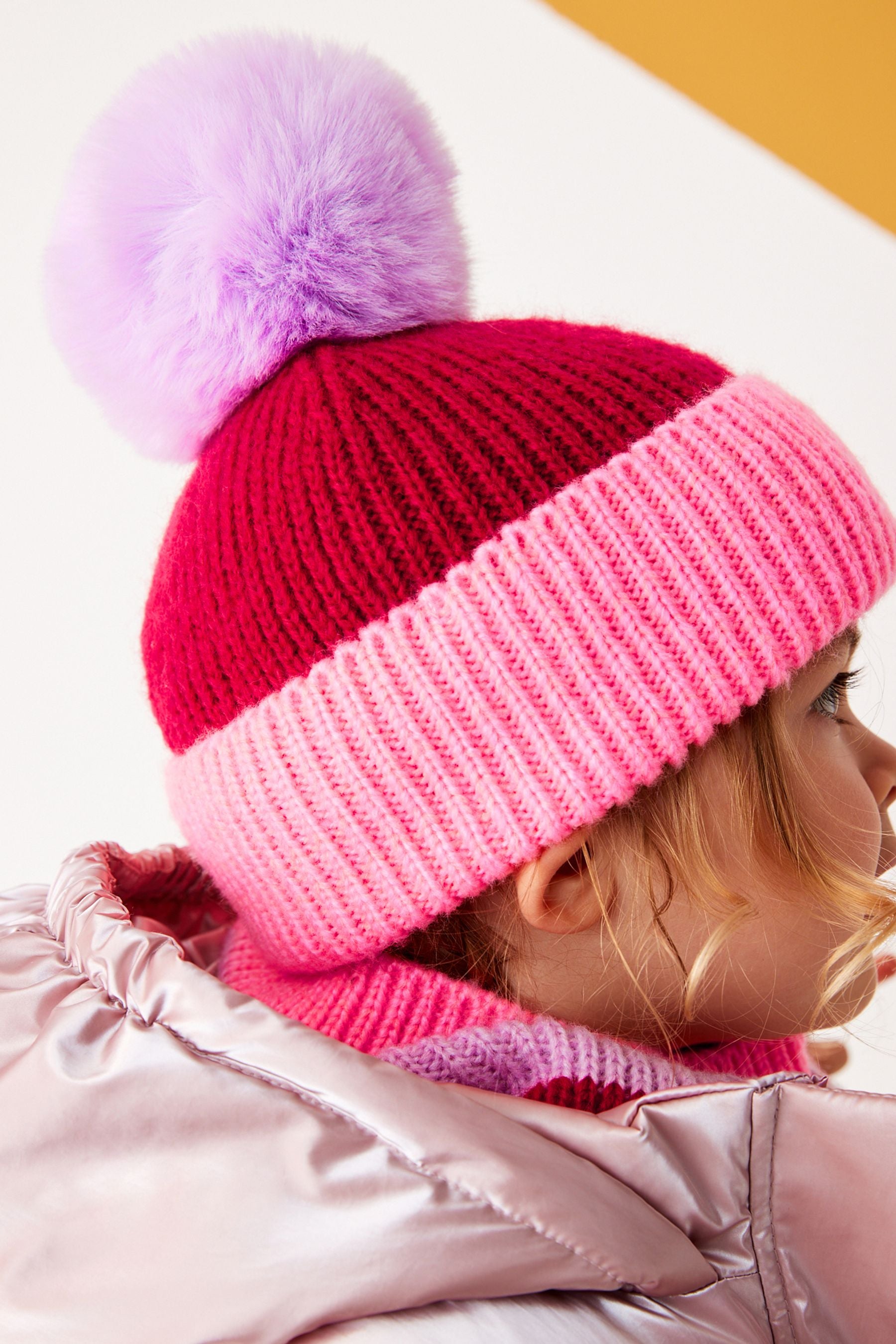 Pink/Red 2 Piece Colourblock Hat And Snood Set (3mths-13yrs)