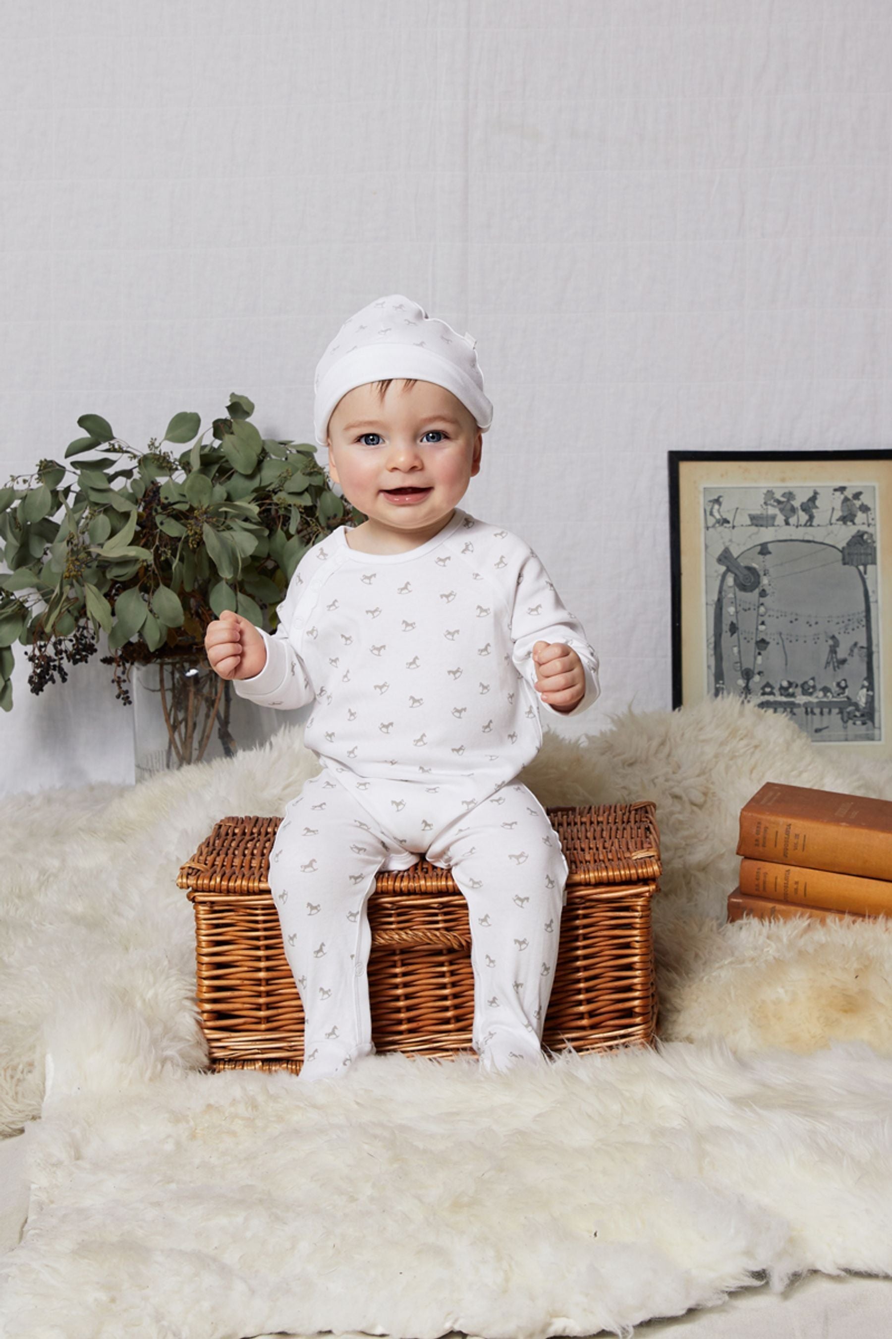 White The Little Tailor White Rocking Horse Sleepsuit And Hat Set