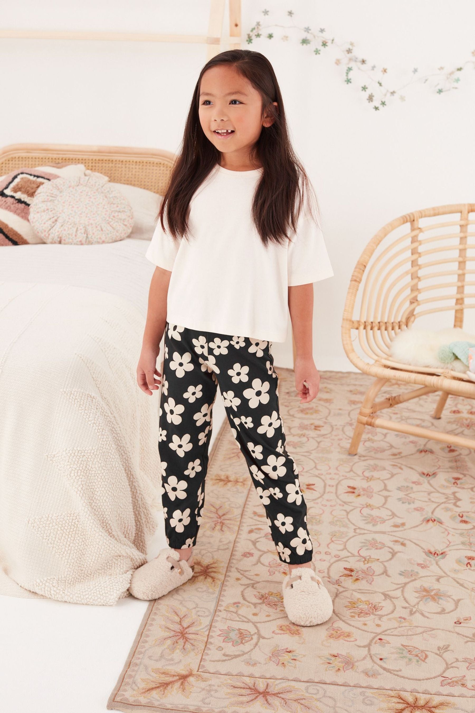 Black/White 2 Pack Jogger Pyjamas (9mths-16yrs)