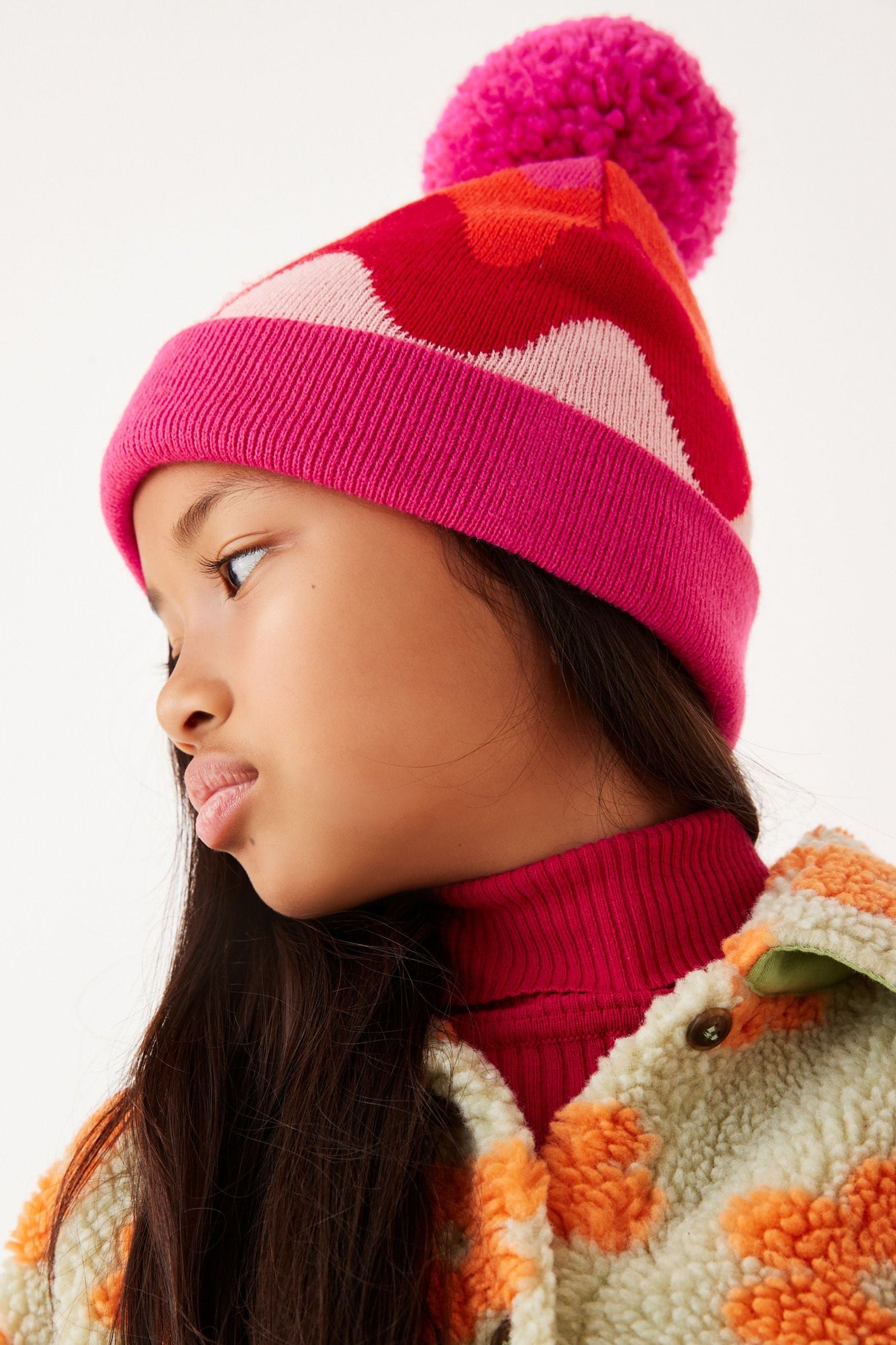 Red/Pink Pom Pom Knitted Hat (3-16yrs)