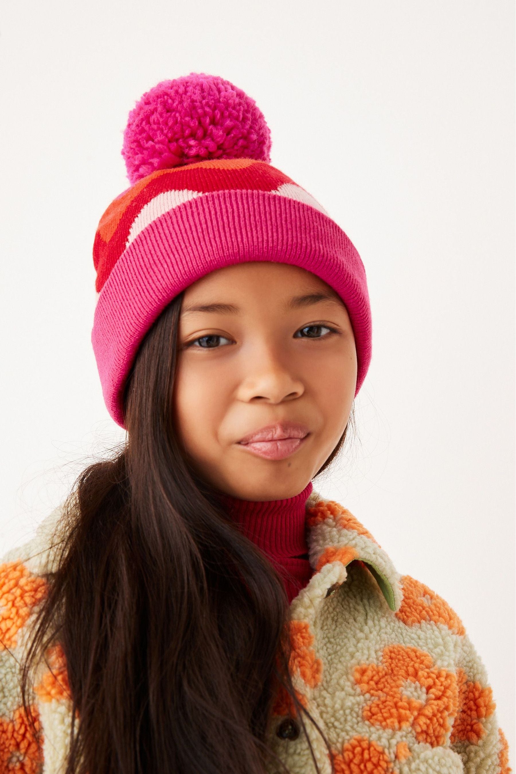 Red/Pink Pom Pom Knitted Hat (3-16yrs)