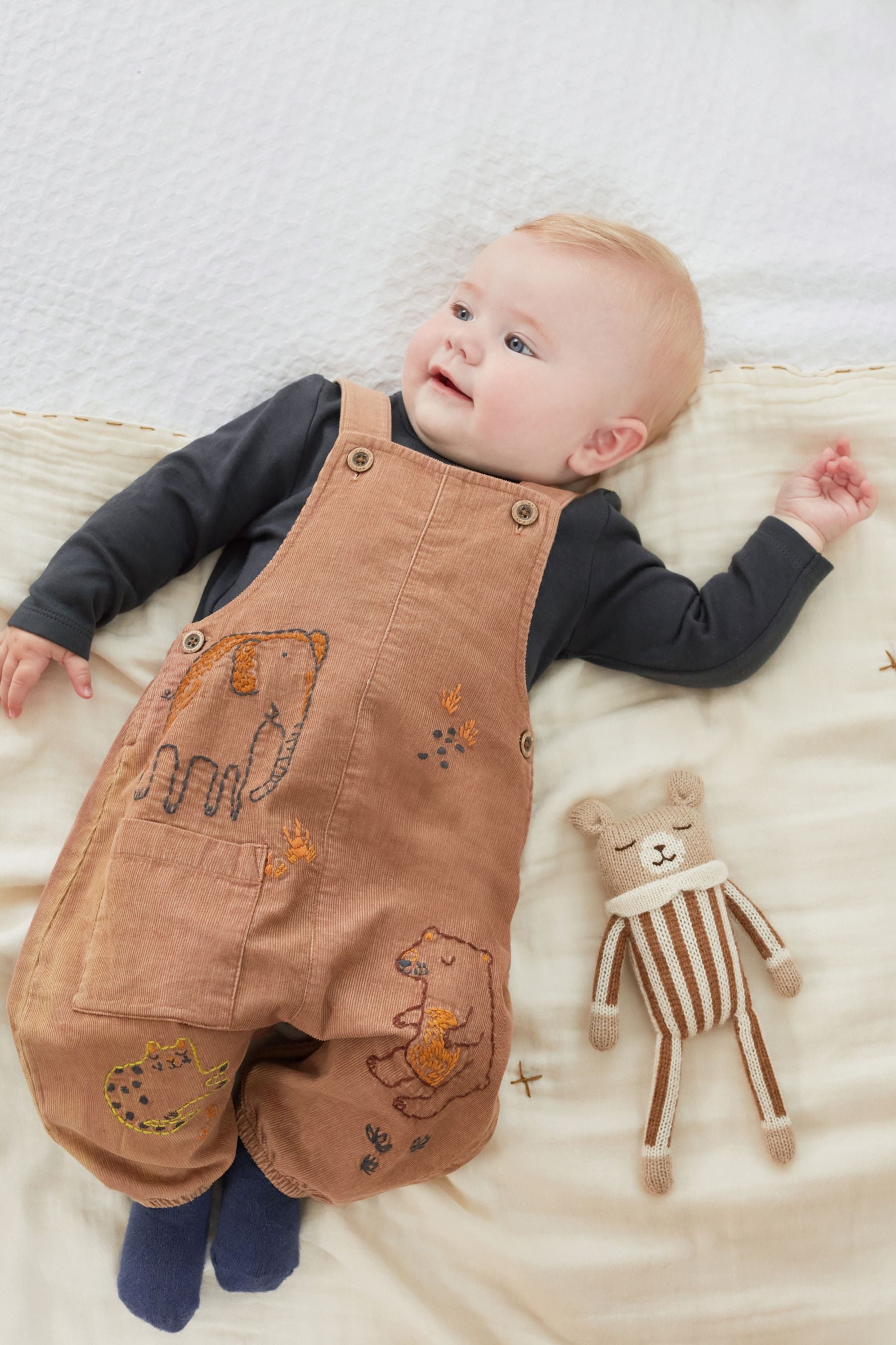 Rust Brown 2 Piece Cord Dungarees With Bodysuit (0mths-2yrs)