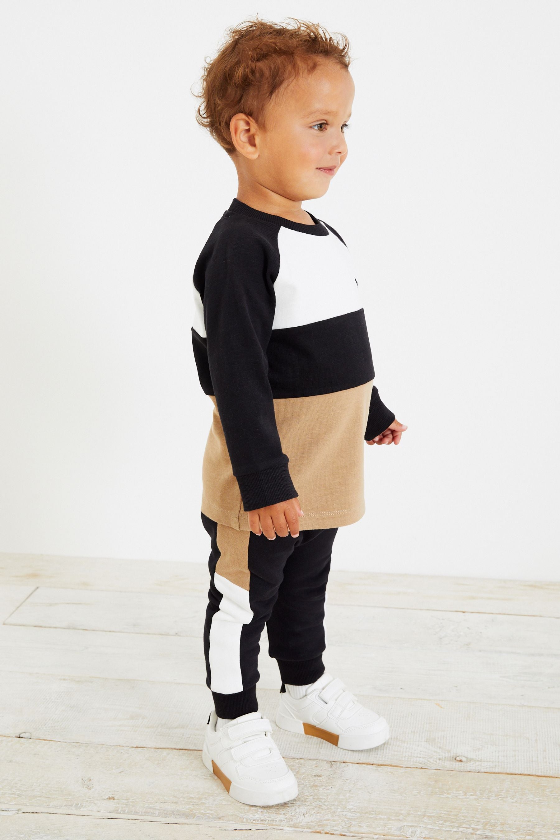 Black Long Sleeve Cosy Colourblock T-Shirt and Jogger Set (3mths-7yrs)