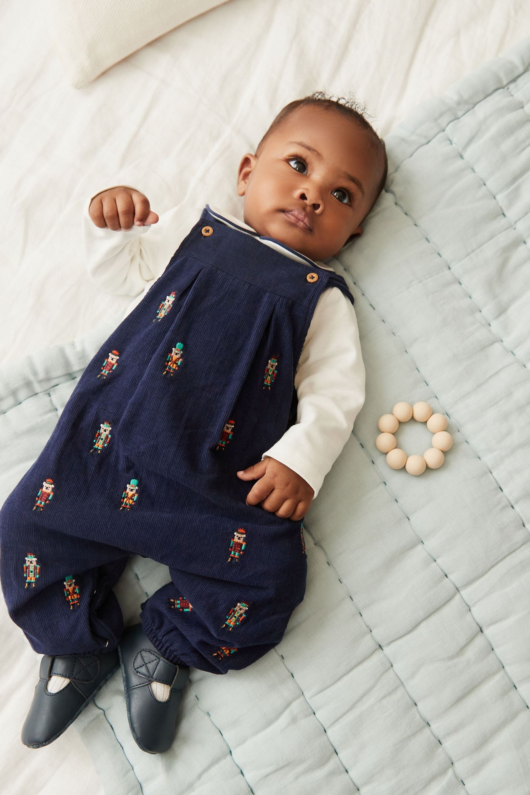 Navy Embroidery Bear Two Piece Smart Baby Dungarees And Bodysuit Set (0mths-2yrs)