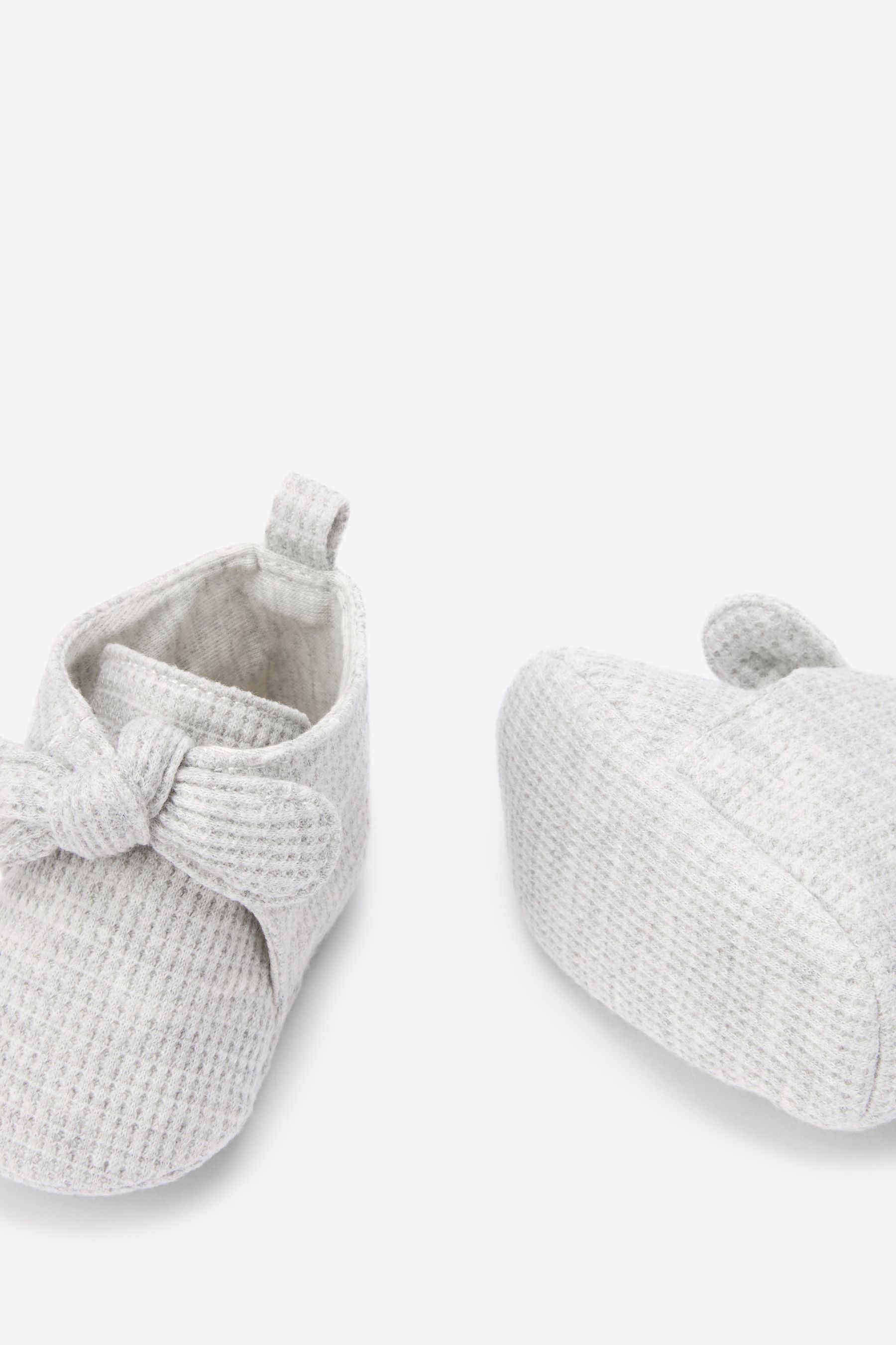 Grey Waffle Tie Booties (0-18mths)