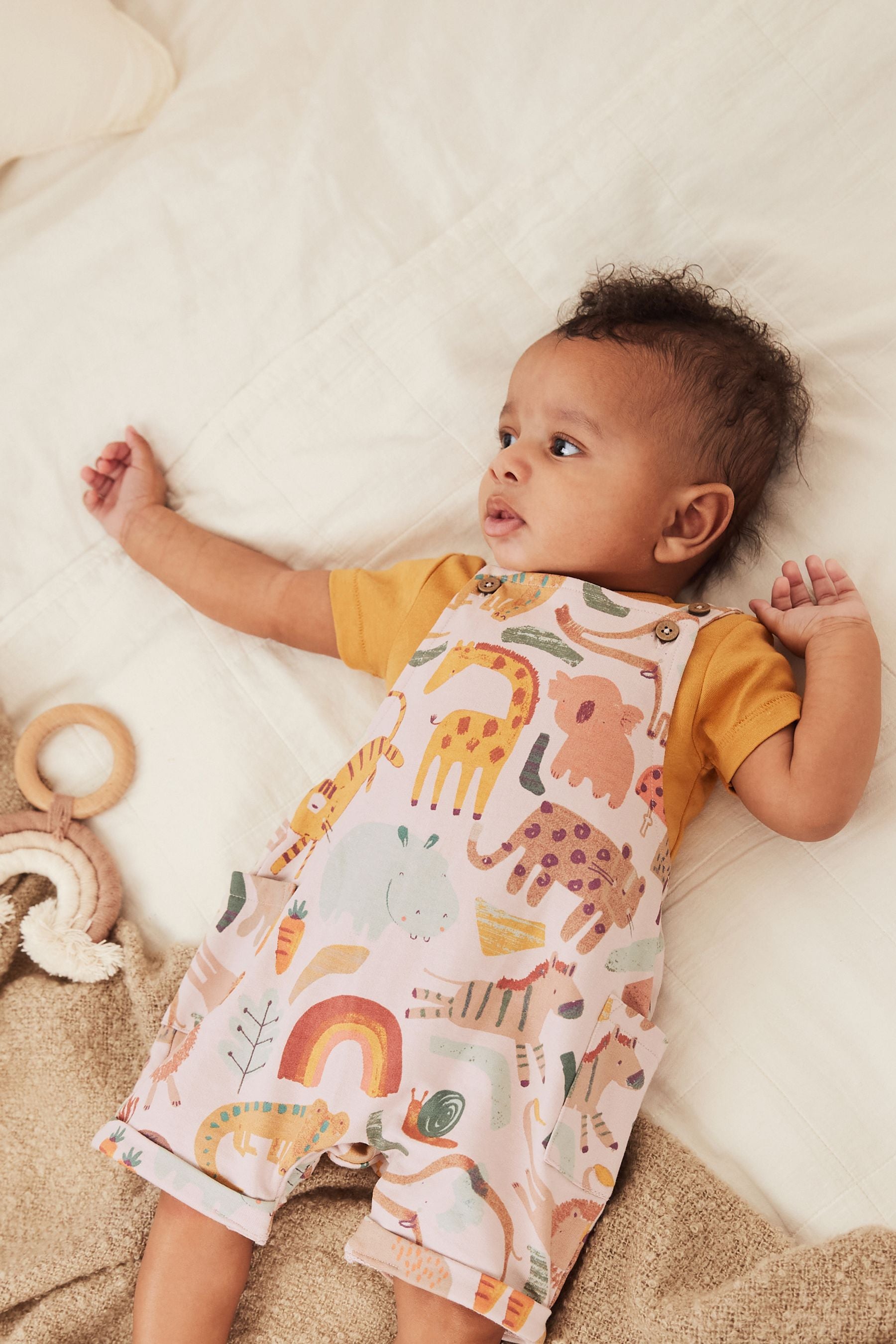 Ochre Yellow/Cream Jersey Short Baby Dungaree and Bodysuit Set (0mths-2yrs)