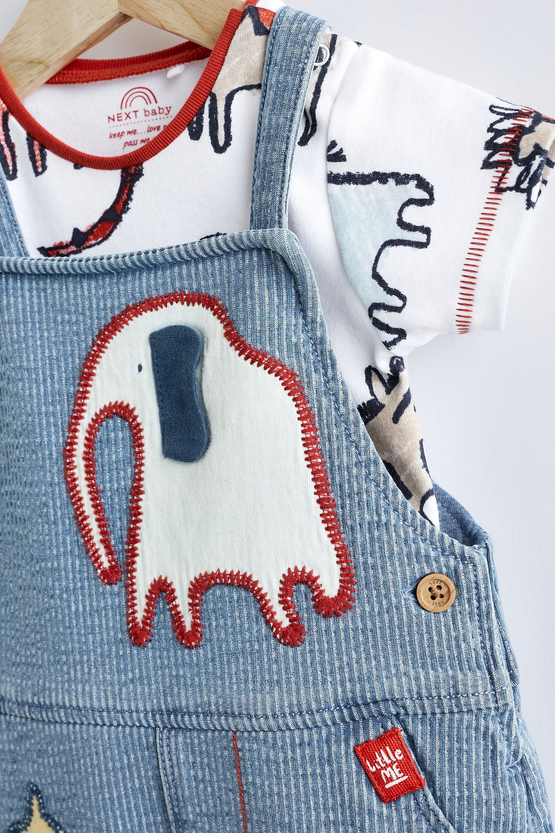 Jersey Giraffe 2 Piece Baby Denim Dungarees And Bodysuit Set (0mths-2yrs)