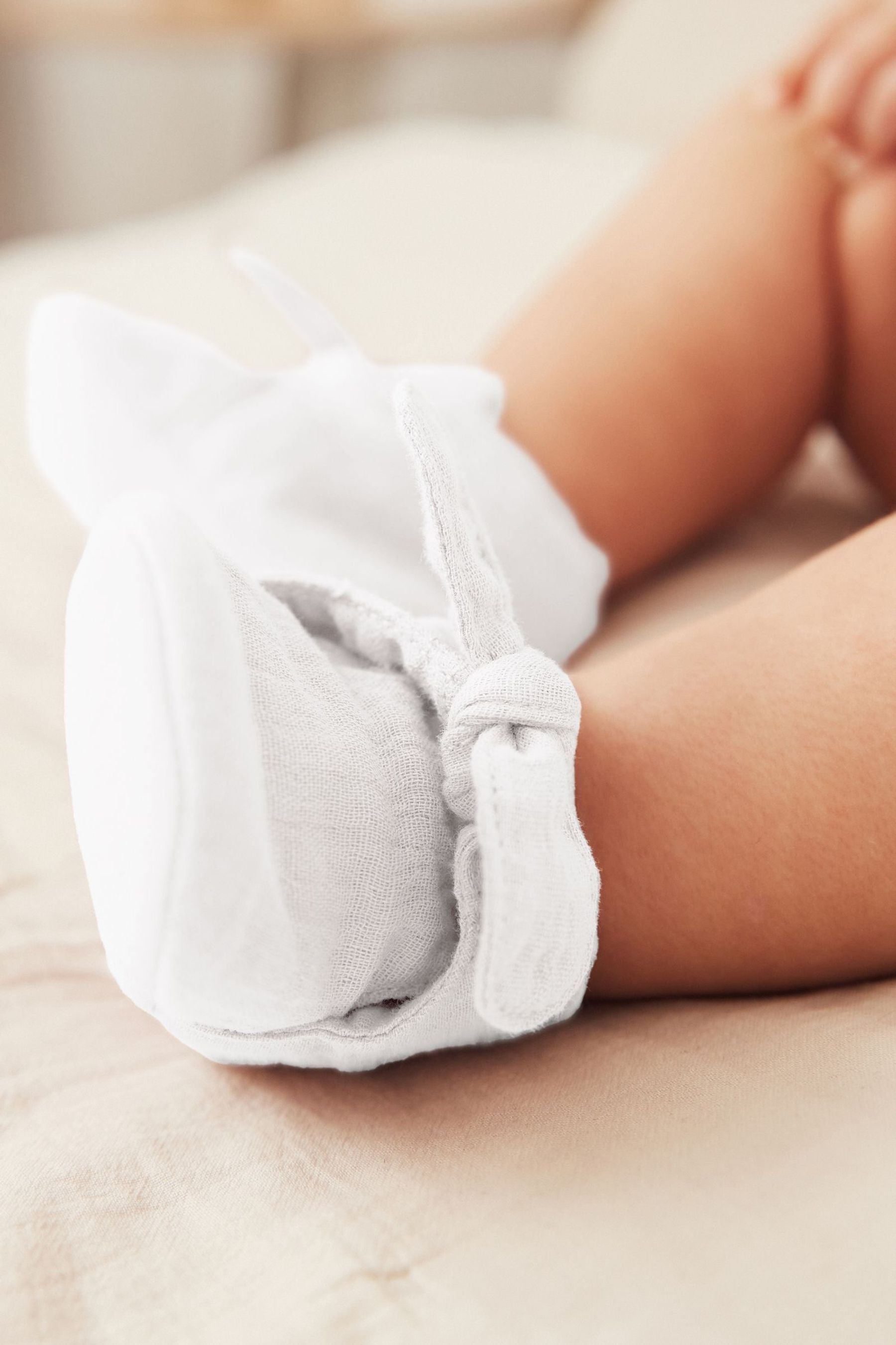 White Bootie Baby Shoes (0-18mths)