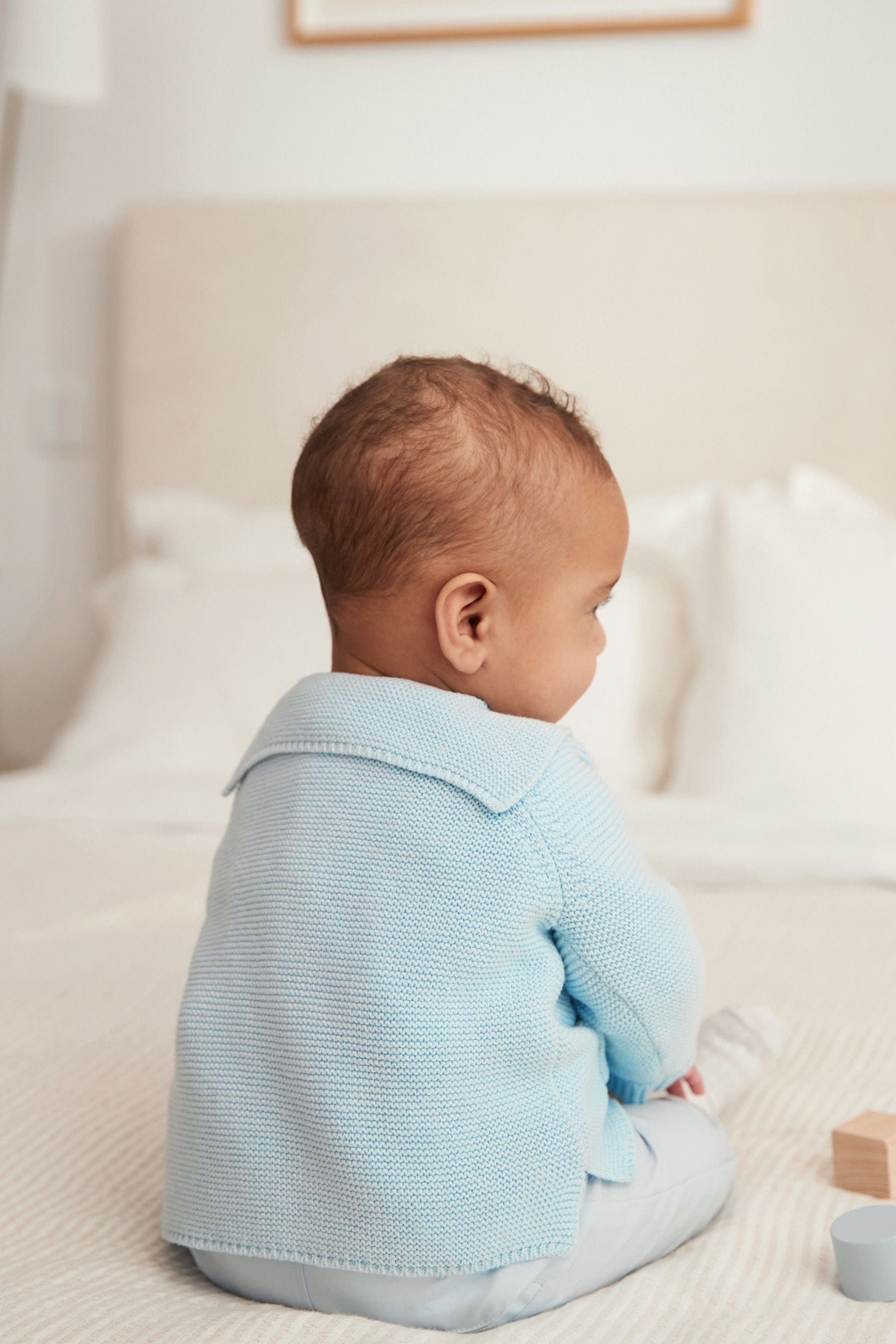 Blue Collared Cardigan (0mths-2yrs)